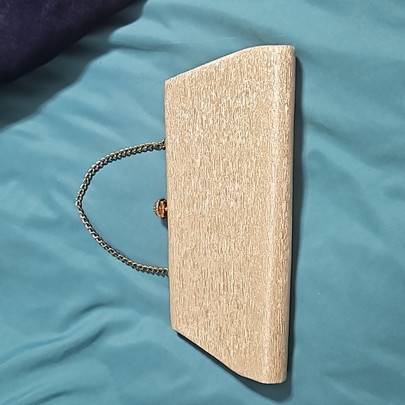 Vintage gold clutch - Picture 2 of 6